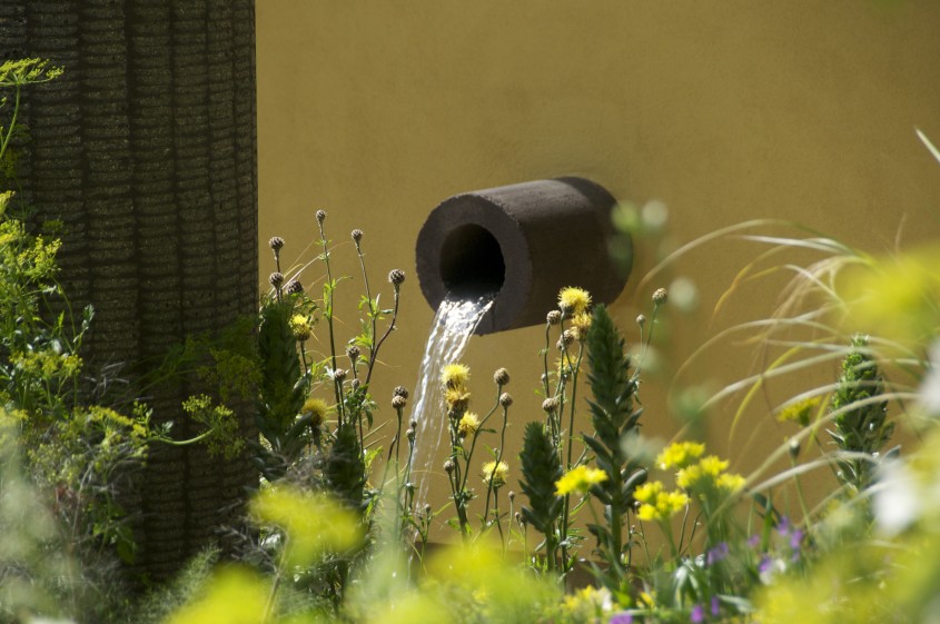 Cleve West, Landscape Design, Garden Designer, Award Winning, Daily Telegraph Garden, Best In Show, 2011, Gold Medal, Lesbotta, Chelsea Flower Show, 2011, drystone walls, gravel garden, concrete columns, Libya