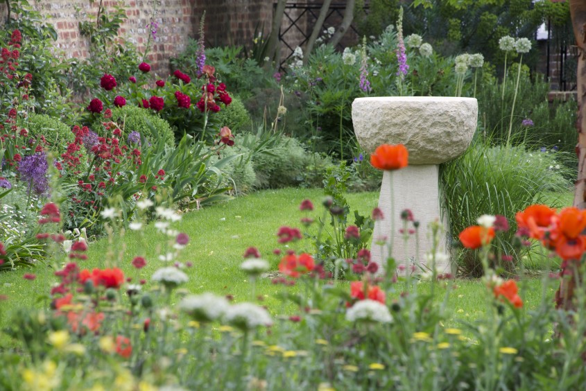 Cleve West, Landscape Design, Garden Designer, Award Winning, stone, birdbath