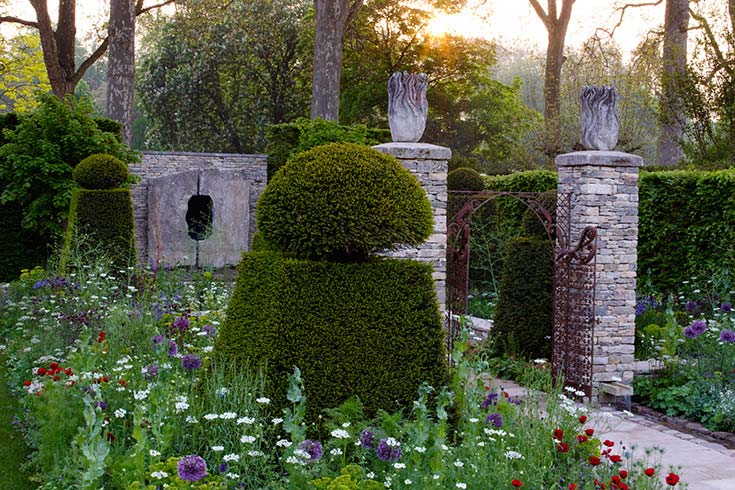 Garden Designers Surrey, Garden Designs Surrey, Photo: Derek St Romaine